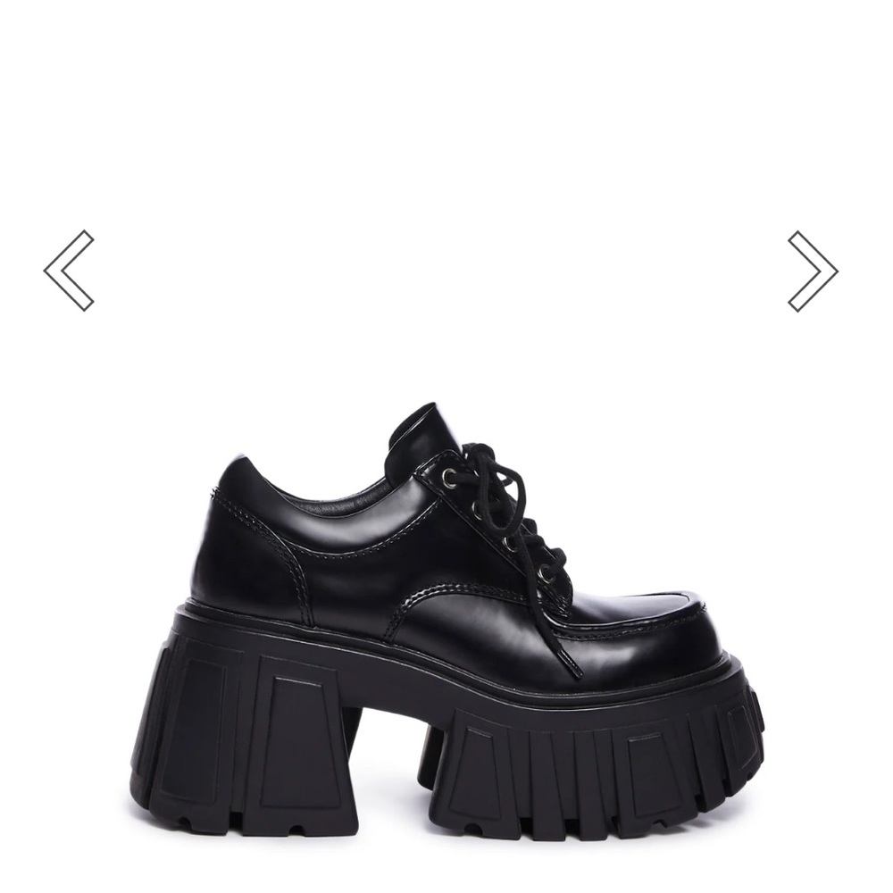 Widow platform oxfords dolls kill